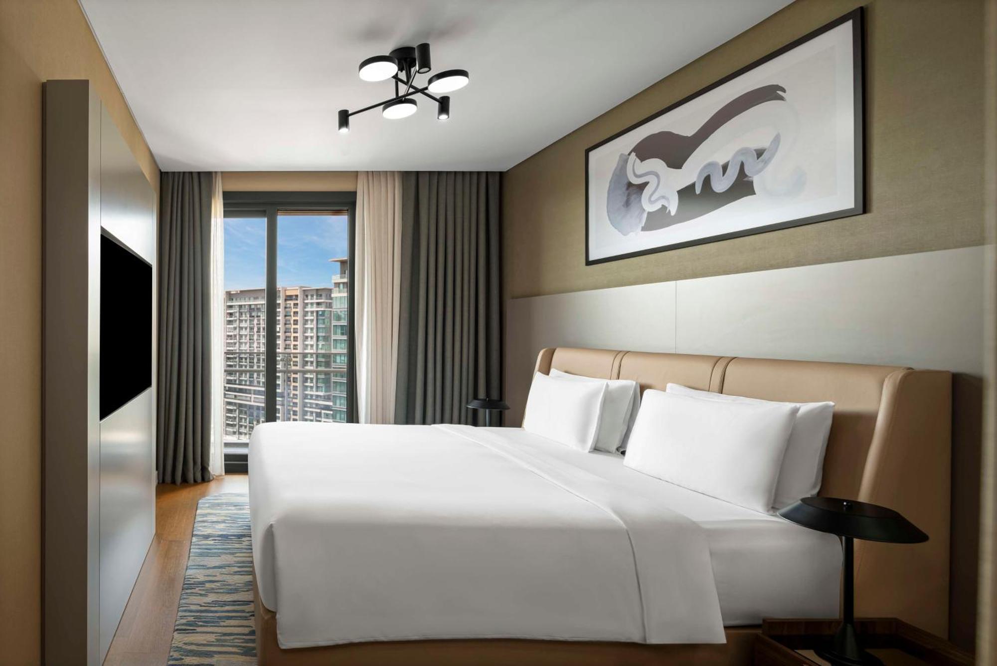Radisson Residences Vadistanbul 5*